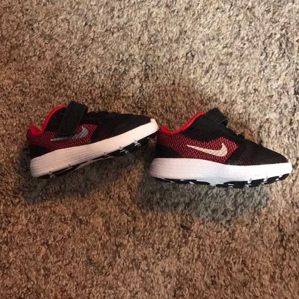Toddler Nike shoes